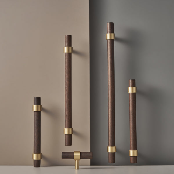 Handle CH025W | Walnut + Brass