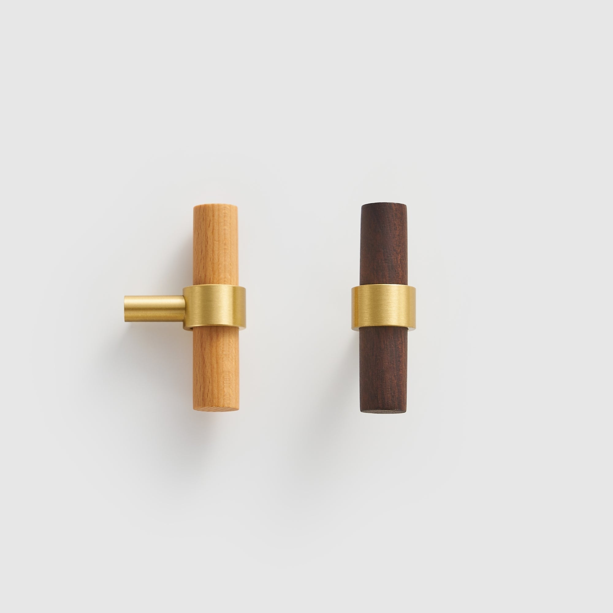 T-Bar CH025W | Walnut + Brass