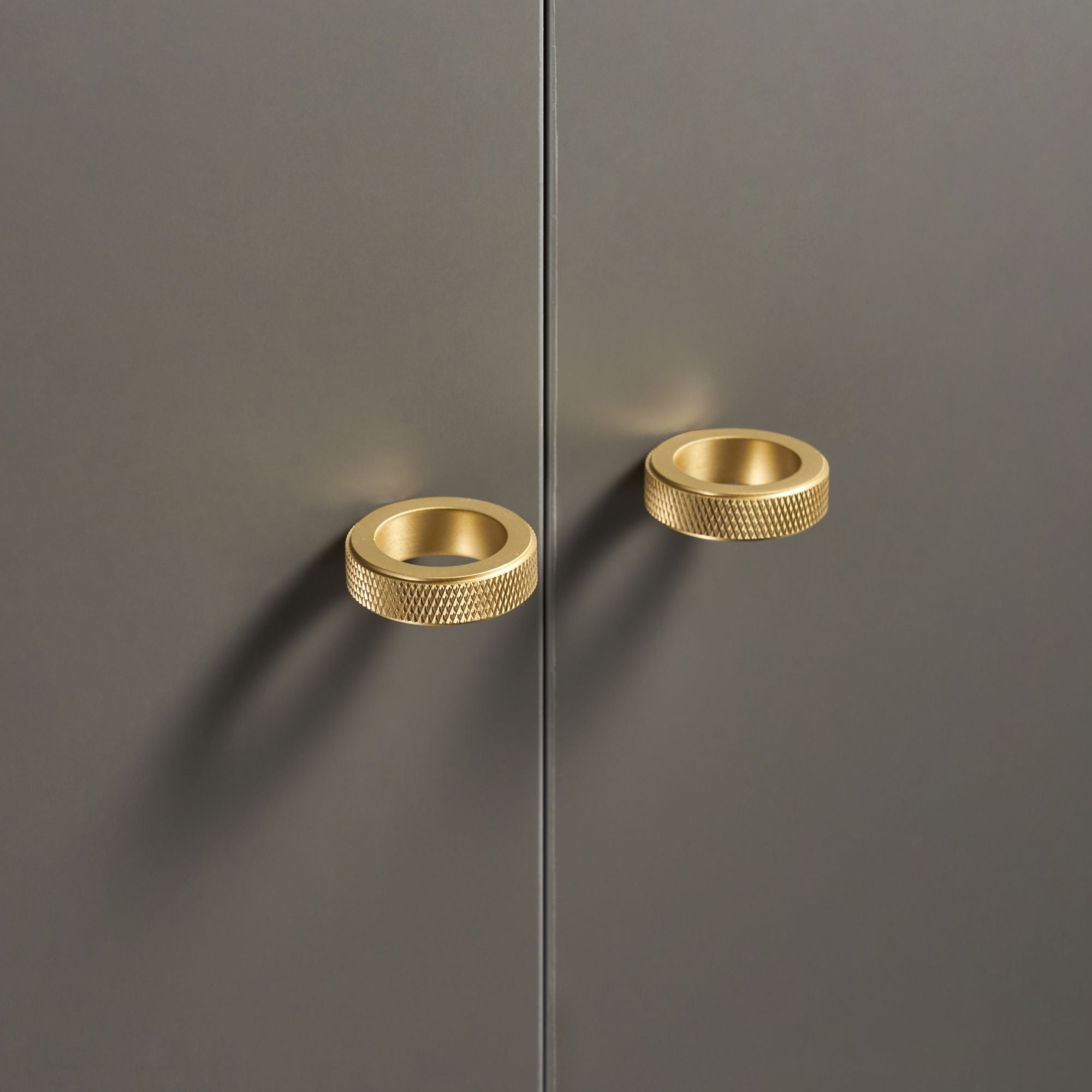 Knob CH059B | Knurled | Brass